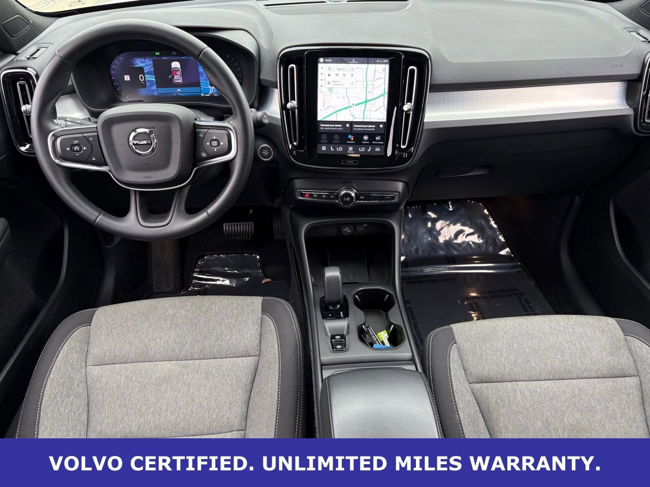 Certified 2025 Volvo XC40 B5 Core AWD/4WD image 13