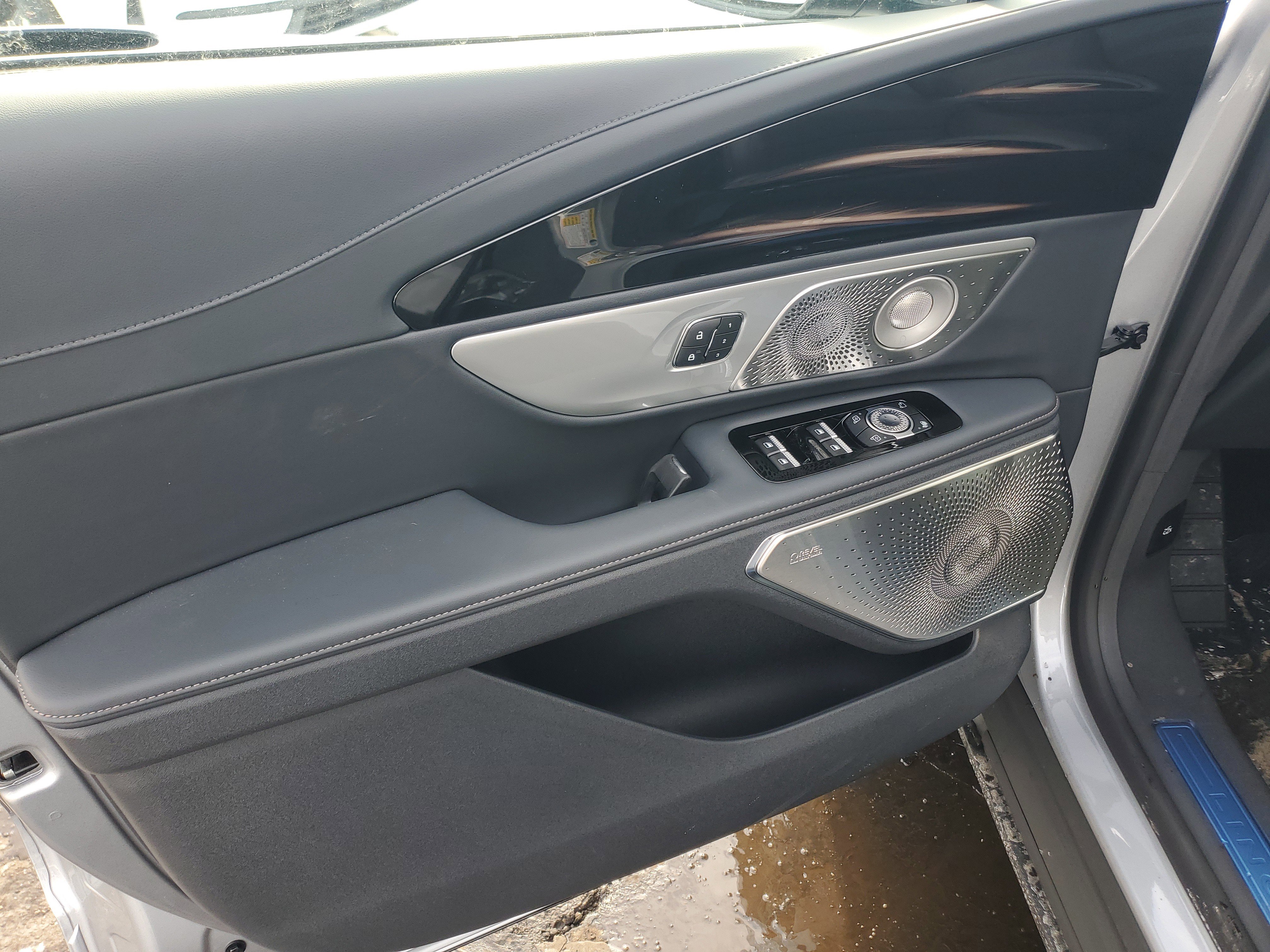 New 2026 Lincoln Nautilus Reserve image 8