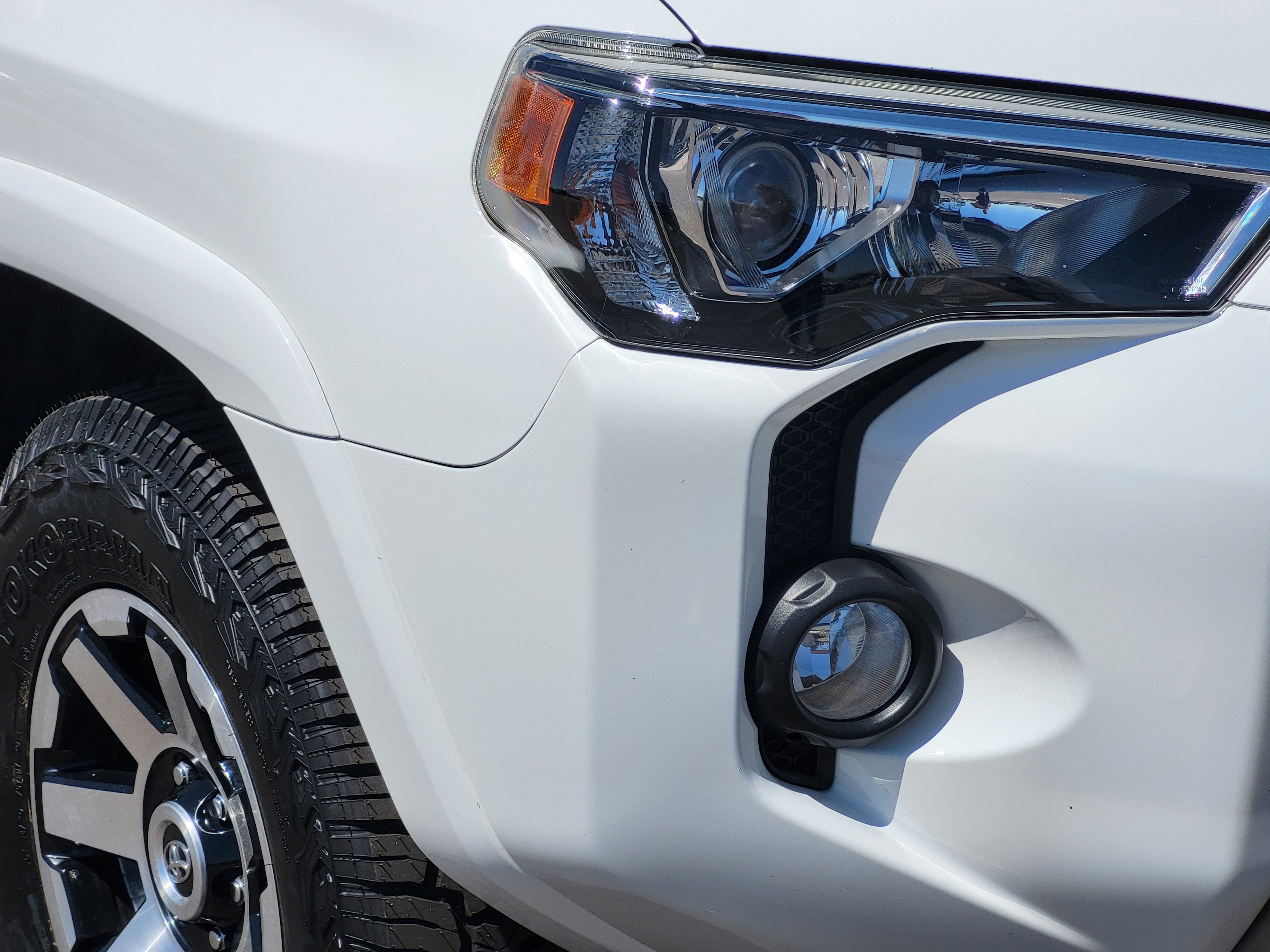 Used 2018 Toyota 4Runner TRD Off-Road Premium AWD/4WD image 5