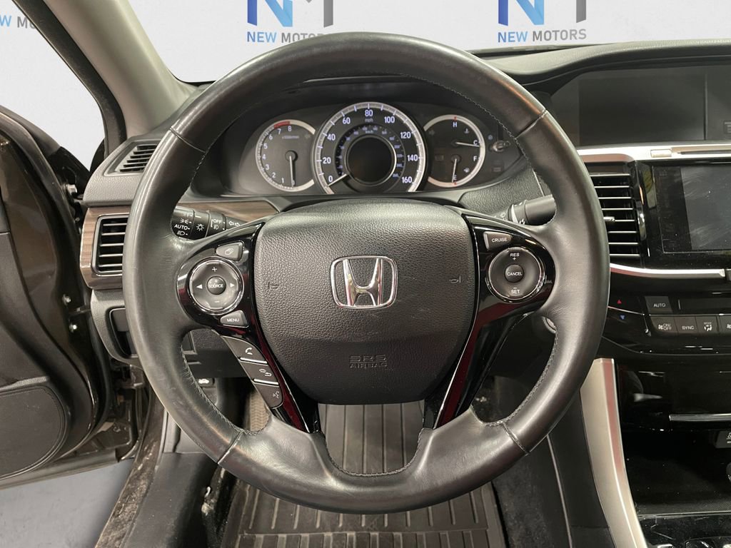 Used 2017 Honda Accord EX-L image 12