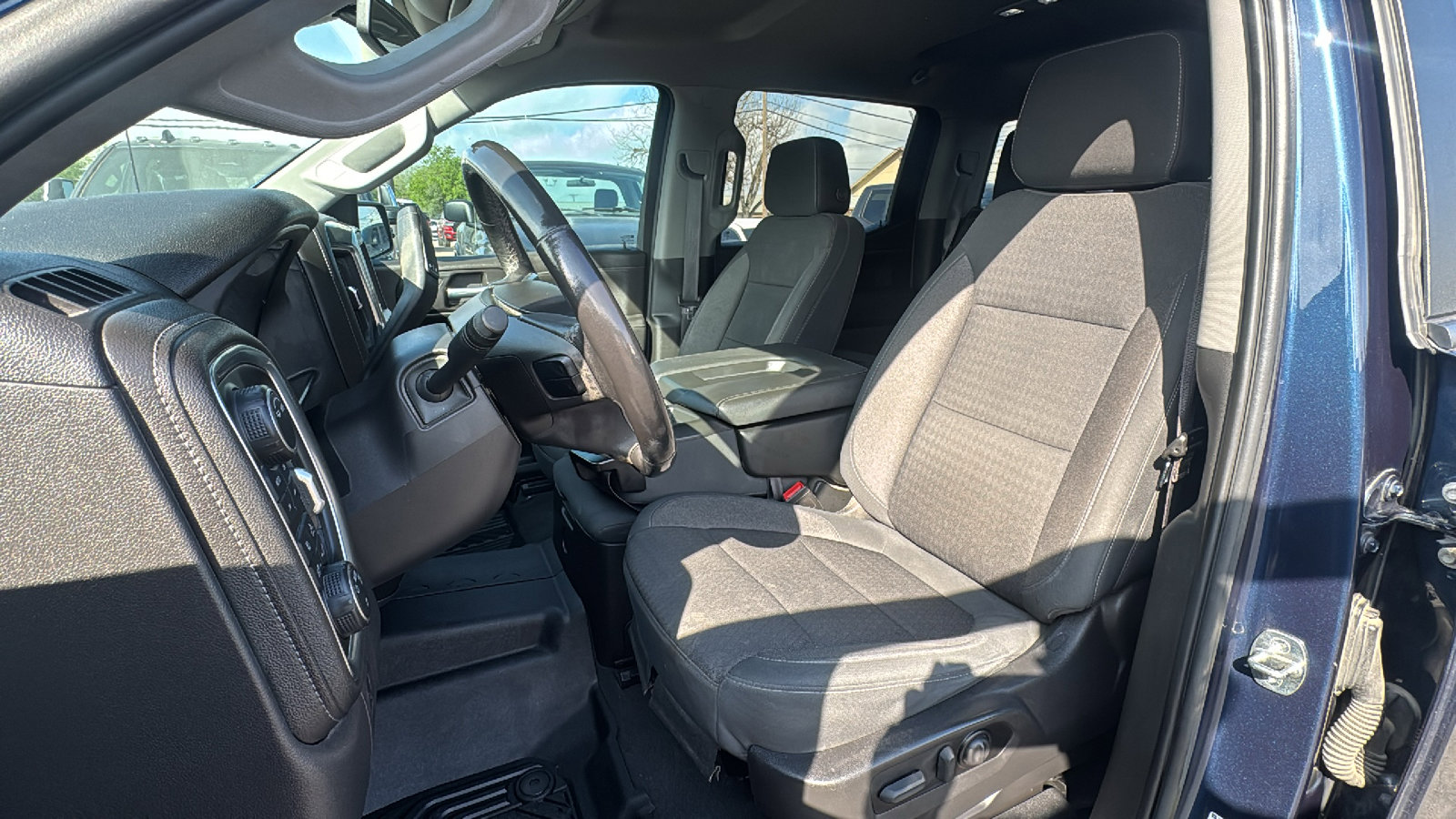 Used 2021 Chevrolet Silverado 1500 RST image 12