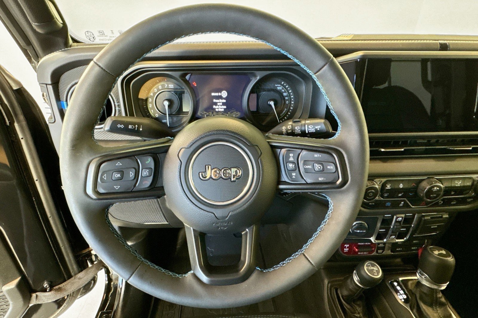 Used 2025 Jeep Wrangler Unlimited Rubicon 4xe image 11
