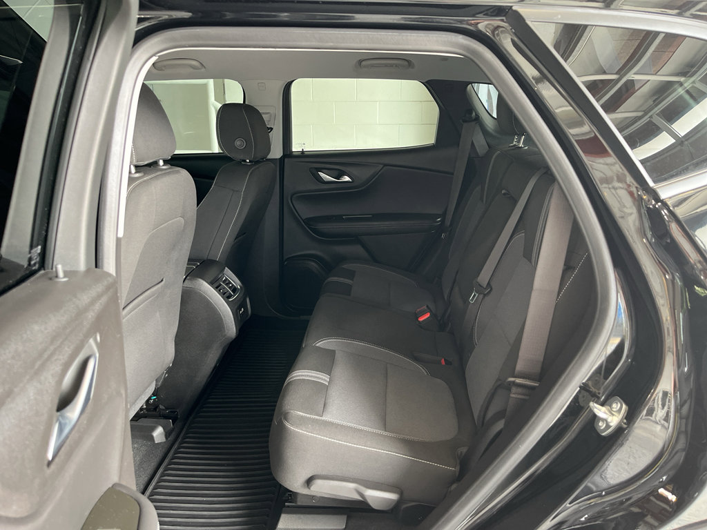 Used 2024 Chevrolet Blazer LT w/ Convenience Package FWD image 15