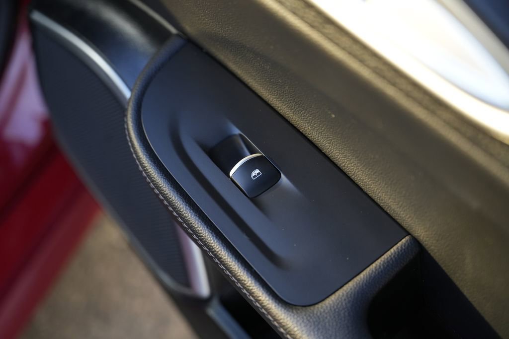 Used 2018 Alfa Romeo Giulia image 33