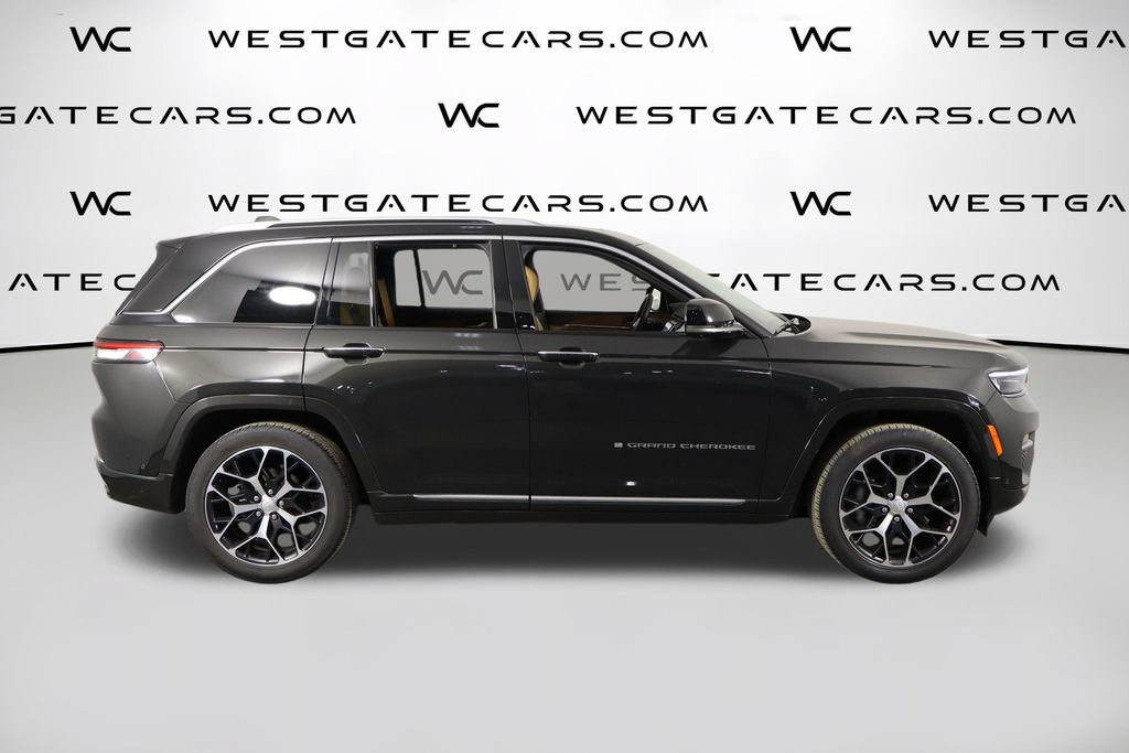 Used 2023 Jeep Grand Cherokee Summit AWD/4WD image 59