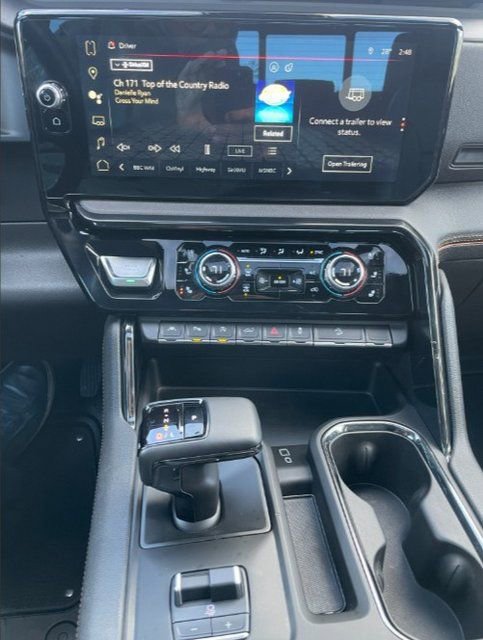 Certified 2023 GMC Sierra 1500 AT4 w/ AT4 Premium Package image 17