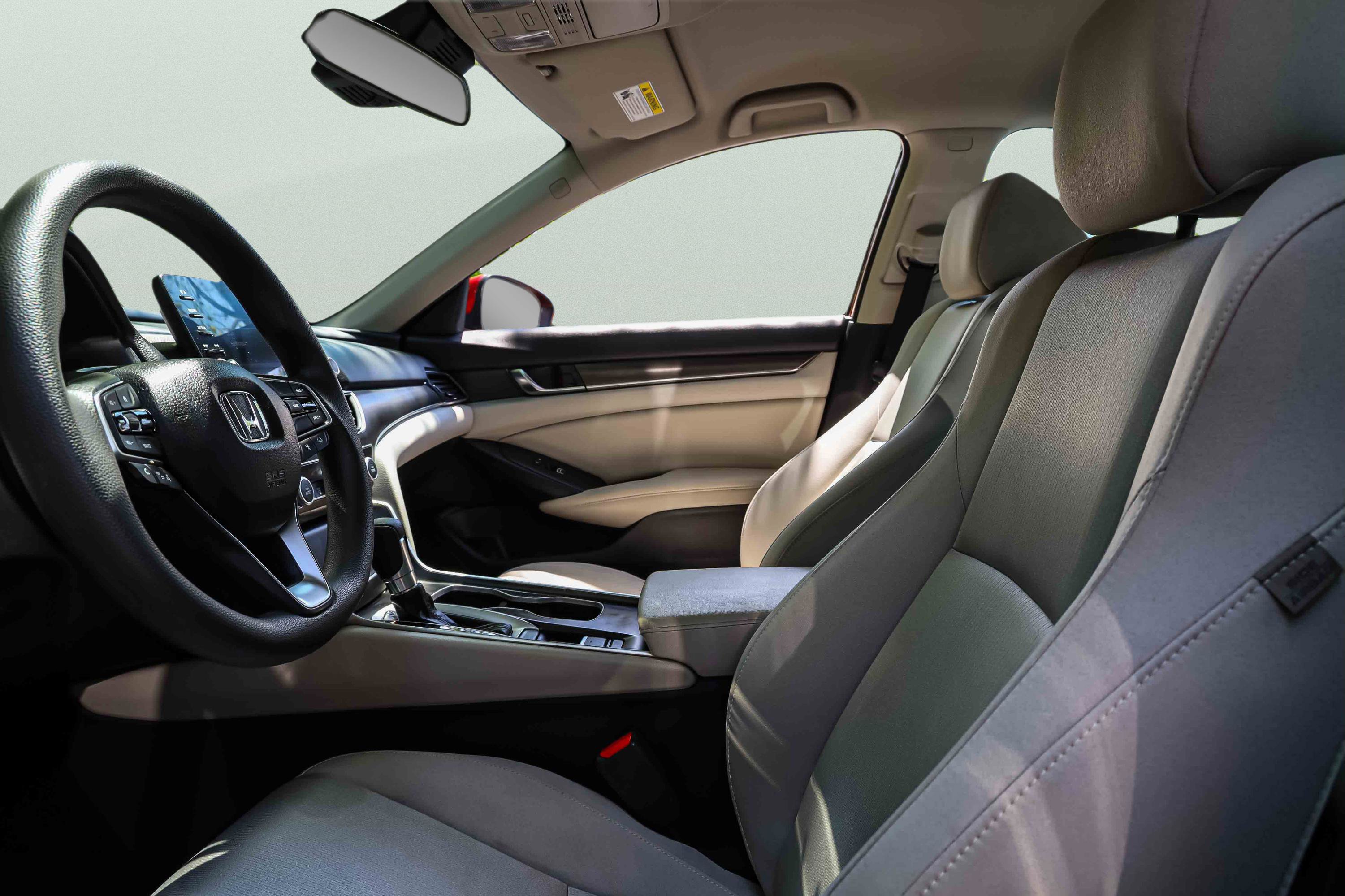 Used 2019 Honda Accord LX image 9