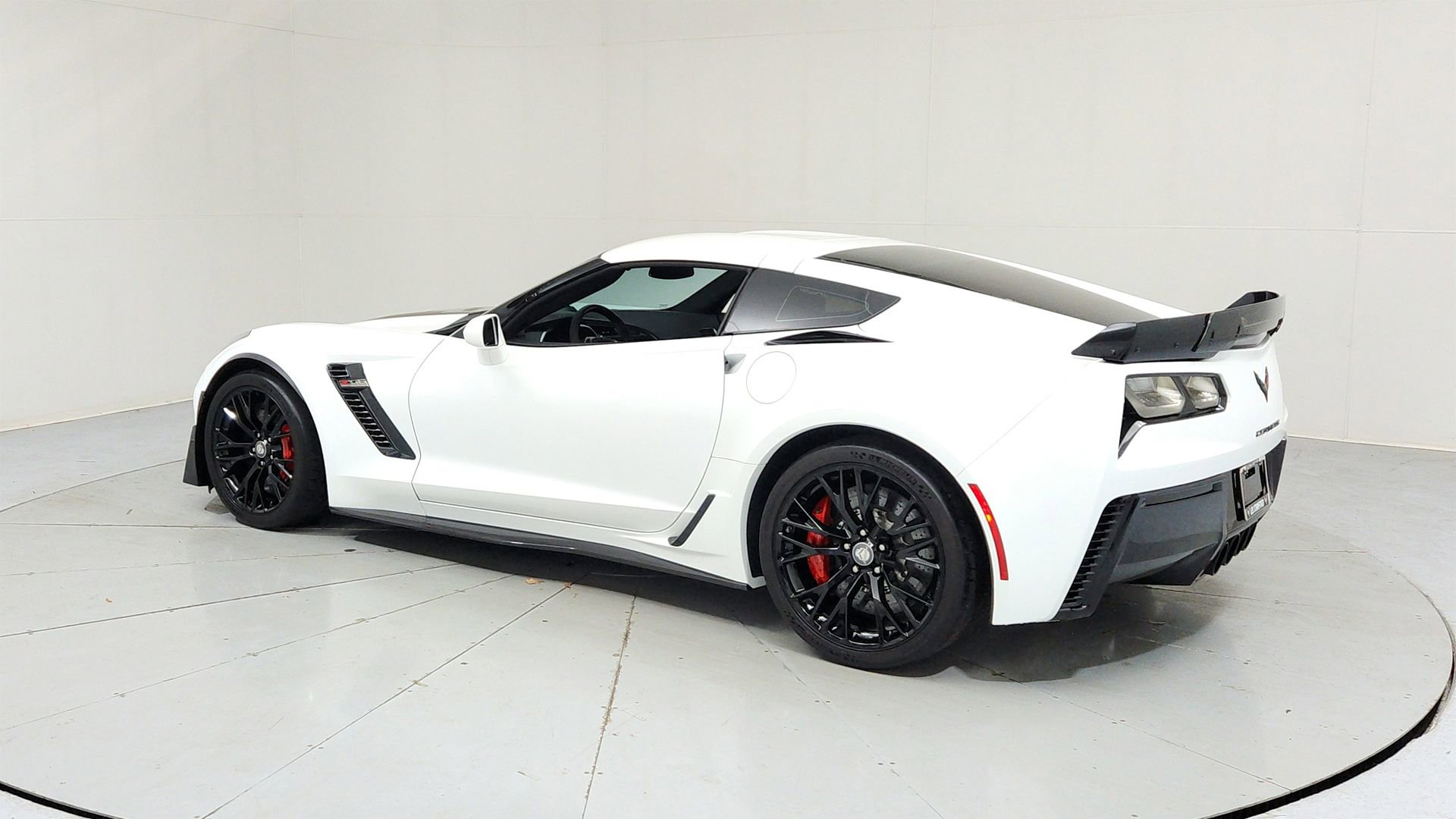 Certified 2019 Chevrolet Corvette Z06 image 3