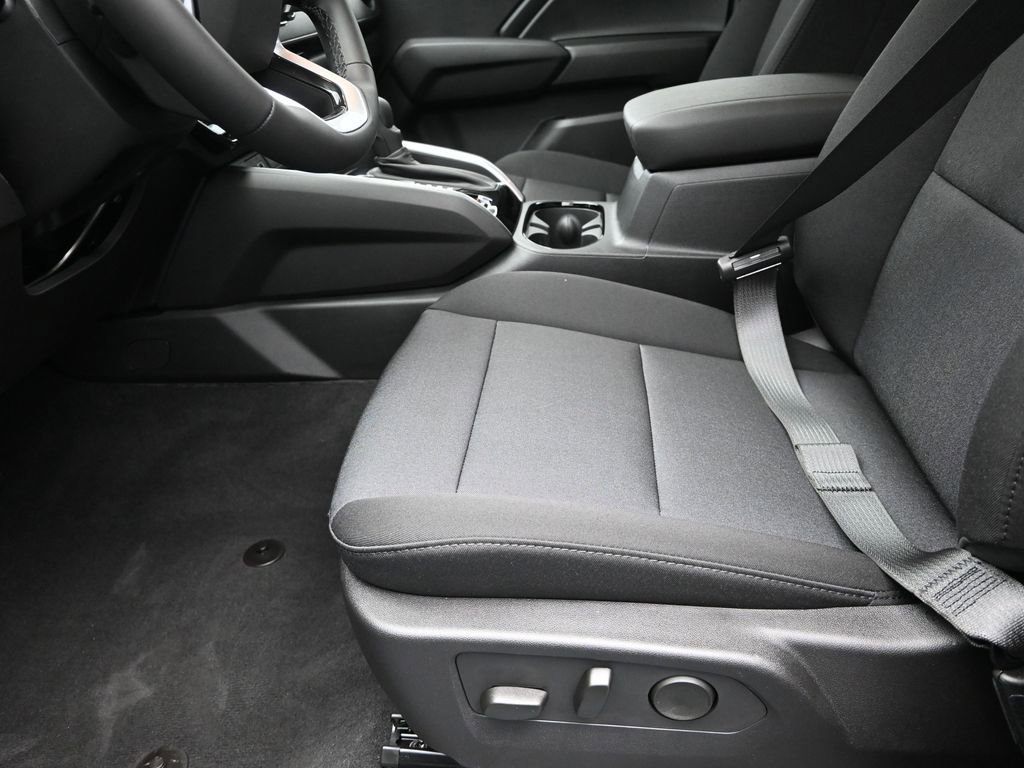 New 2026 Chevrolet Colorado W/T w/ WT Custom Package image 13