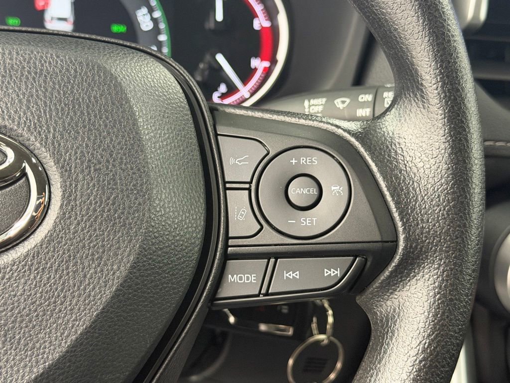 Certified 2025 Toyota RAV4 LE FWD image 26