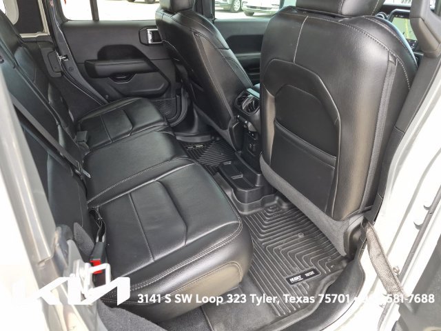 Used 2020 Jeep Wrangler Unlimited Sahara AWD/4WD image 15