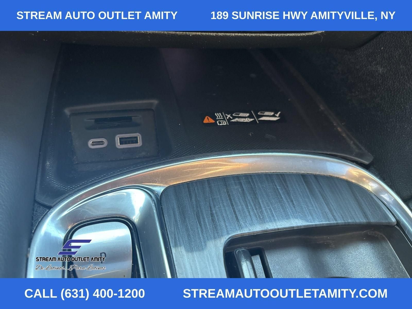 Used 2024 Buick Enclave Essence w/ Experience Buick Package AWD/4WD image 35