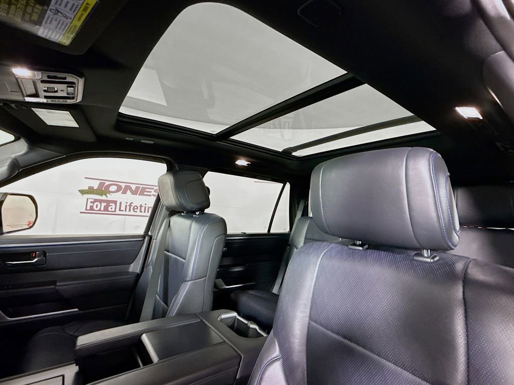Certified 2024 Toyota Sequoia Platinum AWD/4WD image 11