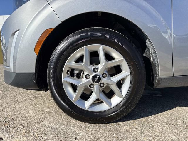 Used 2024 Kia Soul LX w/ Option Group 015 image 19