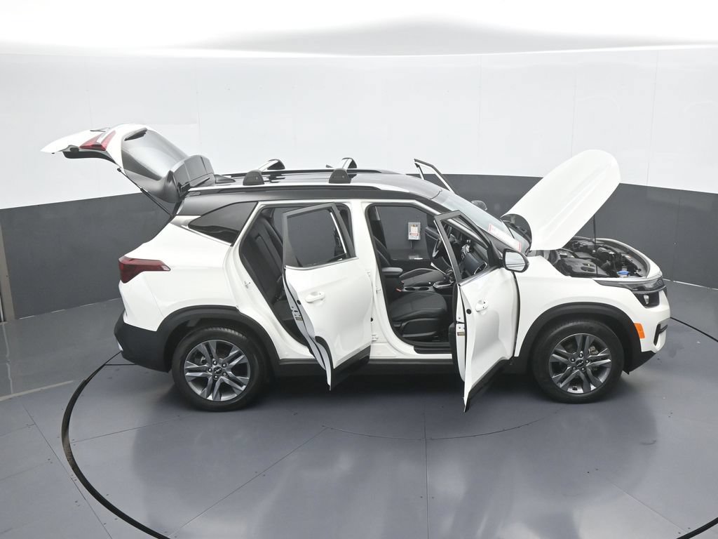Used 2023 Kia Seltos S FWD image 64