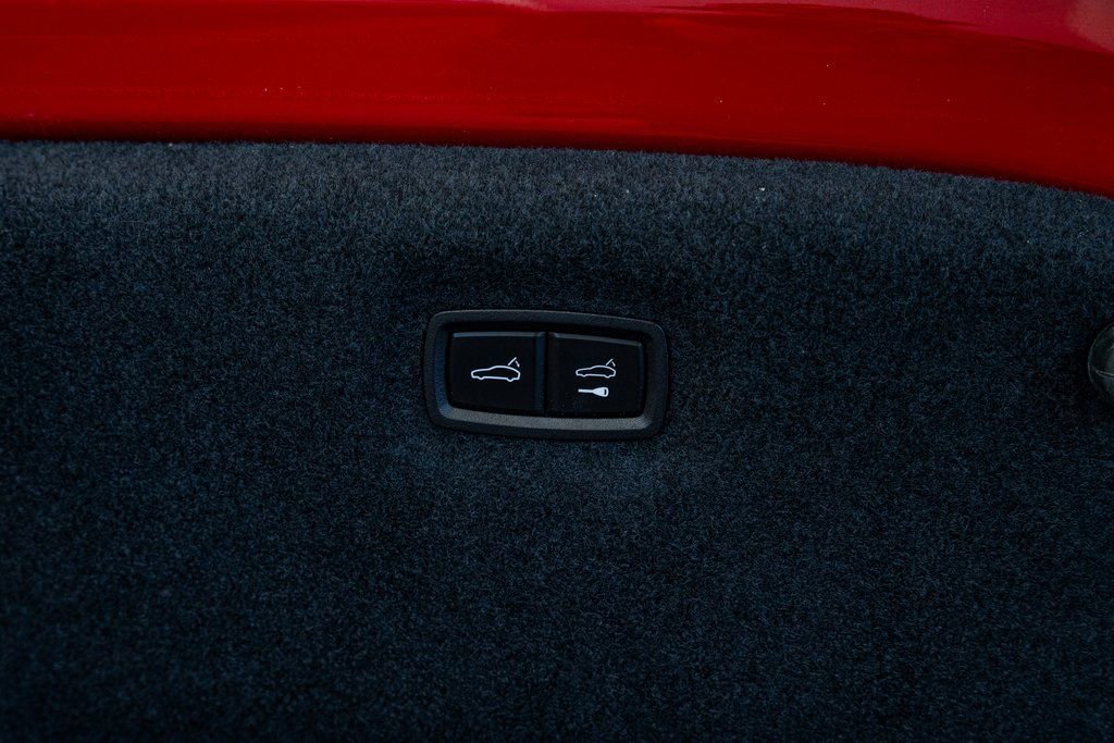 Used 2022 Porsche Taycan 4S image 61