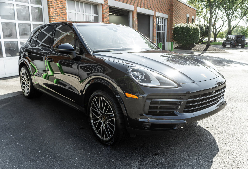 Used 2023 Porsche Cayenne Platinum Edition AWD/4WD image 5