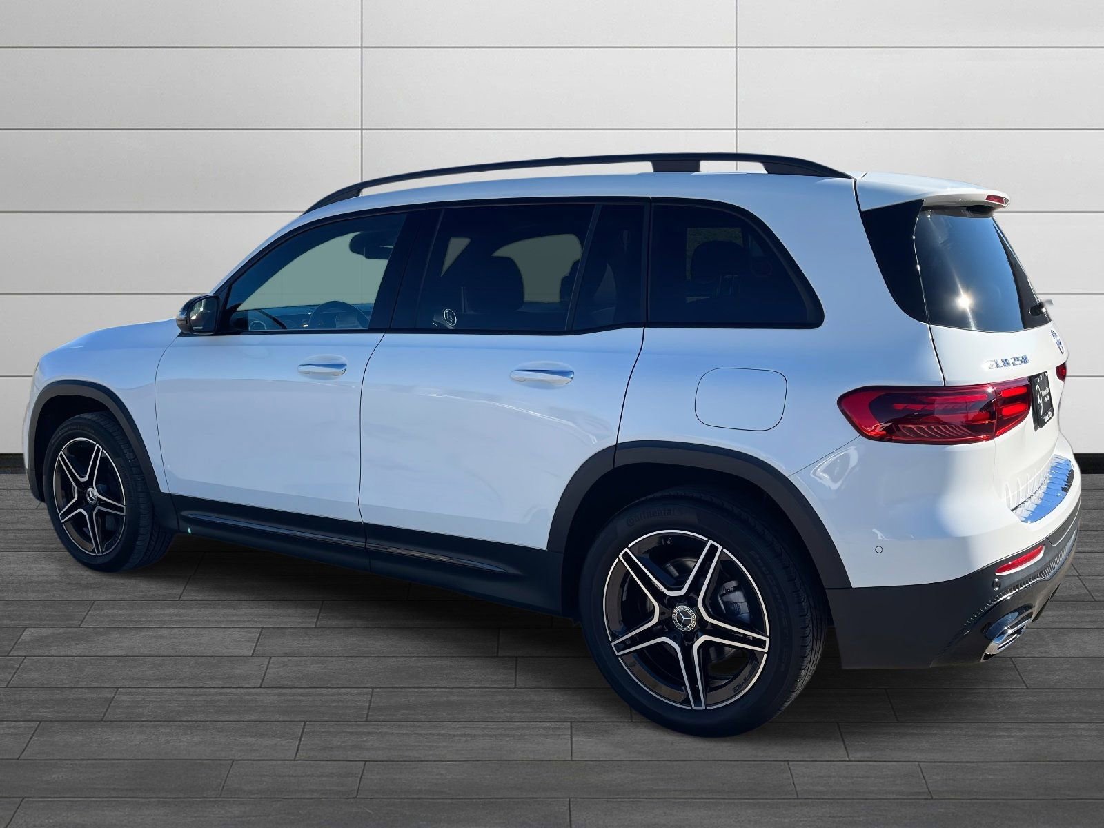 Certified 2024 Mercedes-Benz GLB 250 image 4