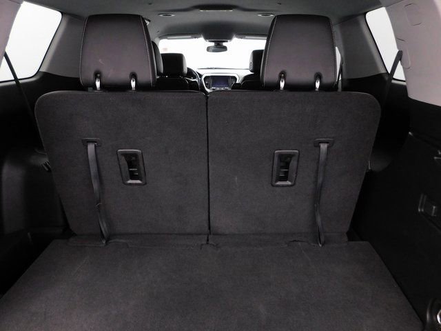 Used 2023 GMC Acadia SLT image 23
