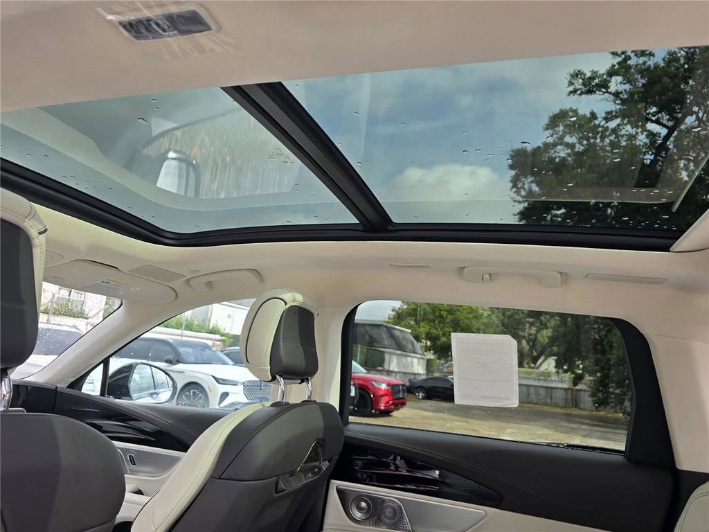 New 2026 Lincoln Nautilus Black Label image 26