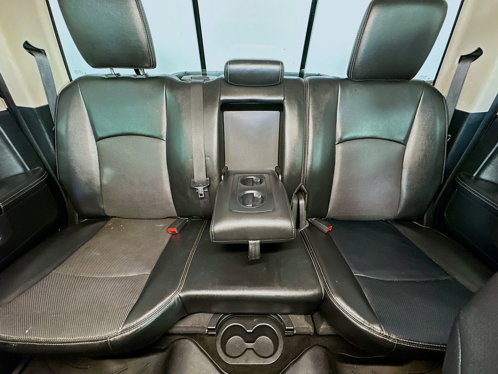 Used 2014 RAM 1500 Laramie RWD image 10