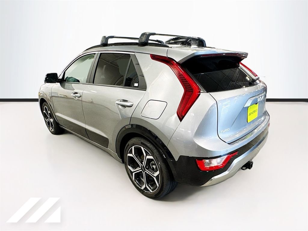 Used 2024 Kia Niro EX Touring FWD image 7