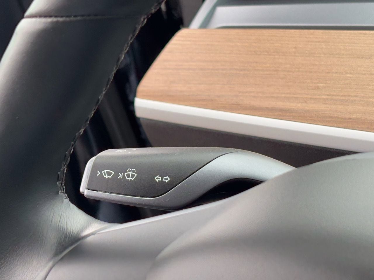 Used 2018 Tesla Model 3 Long Range image 21