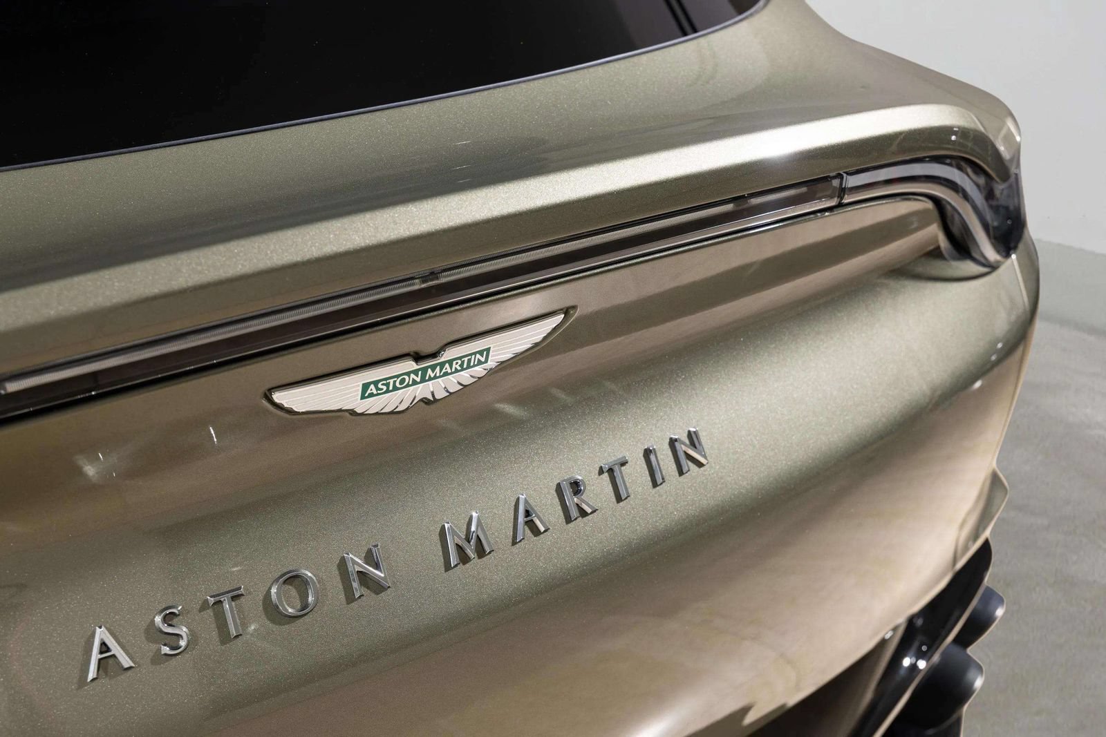 New 2026 Aston Martin DBX 707 AWD/4WD image 40
