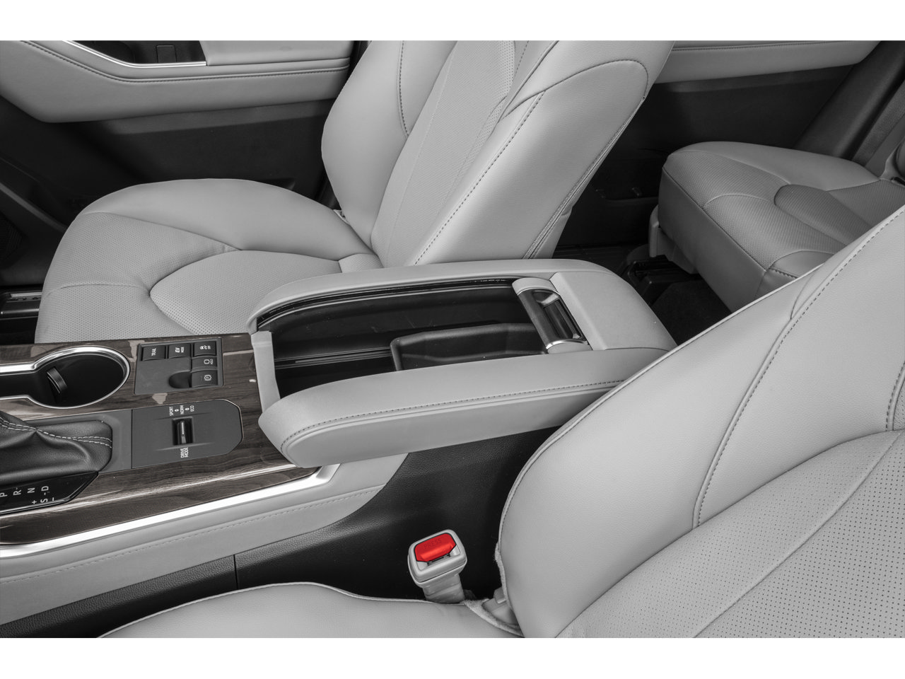 New 2026 Toyota Highlander Limited AWD/4WD image 32