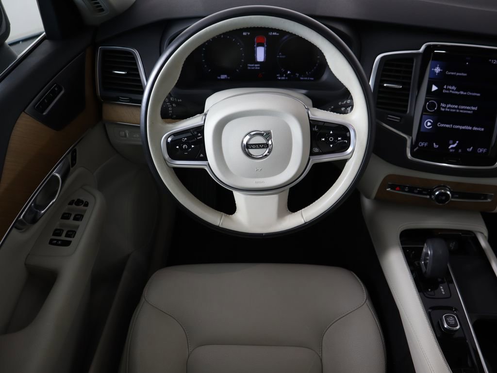 Used 2022 Volvo XC90 T8 Inscription Expression image 10