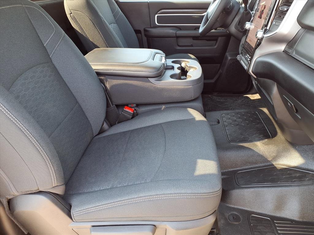 Used 2025 RAM 5500 Tradesman image 17