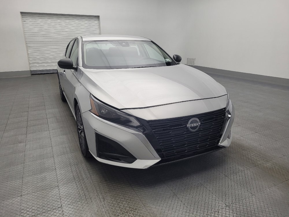 Used 2024 Nissan Altima 2.5 SV image 14