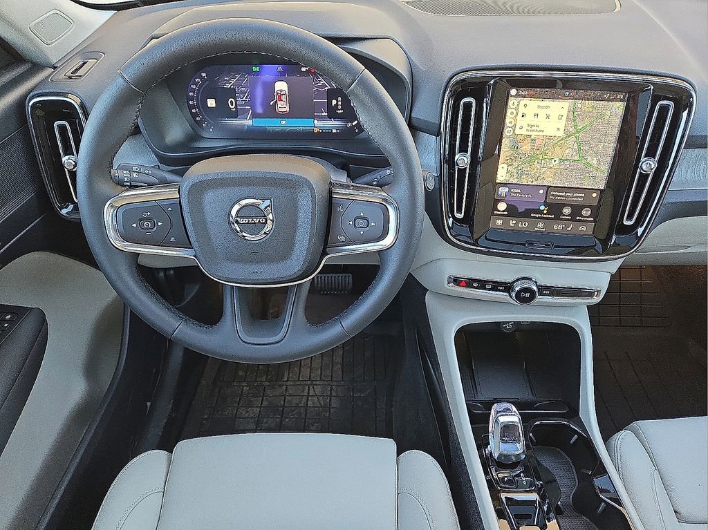 New 2026 Volvo XC40 B5 Plus w/ Protection Package Premier AWD/4WD image 17