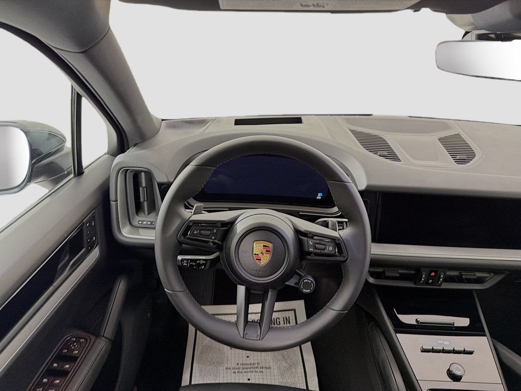 Certified 2025 Porsche Cayenne AWD/4WD image 24