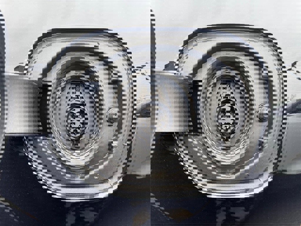 New 2026 Volvo XC60 T8 Ultra w/ Protection Package Premier image 8