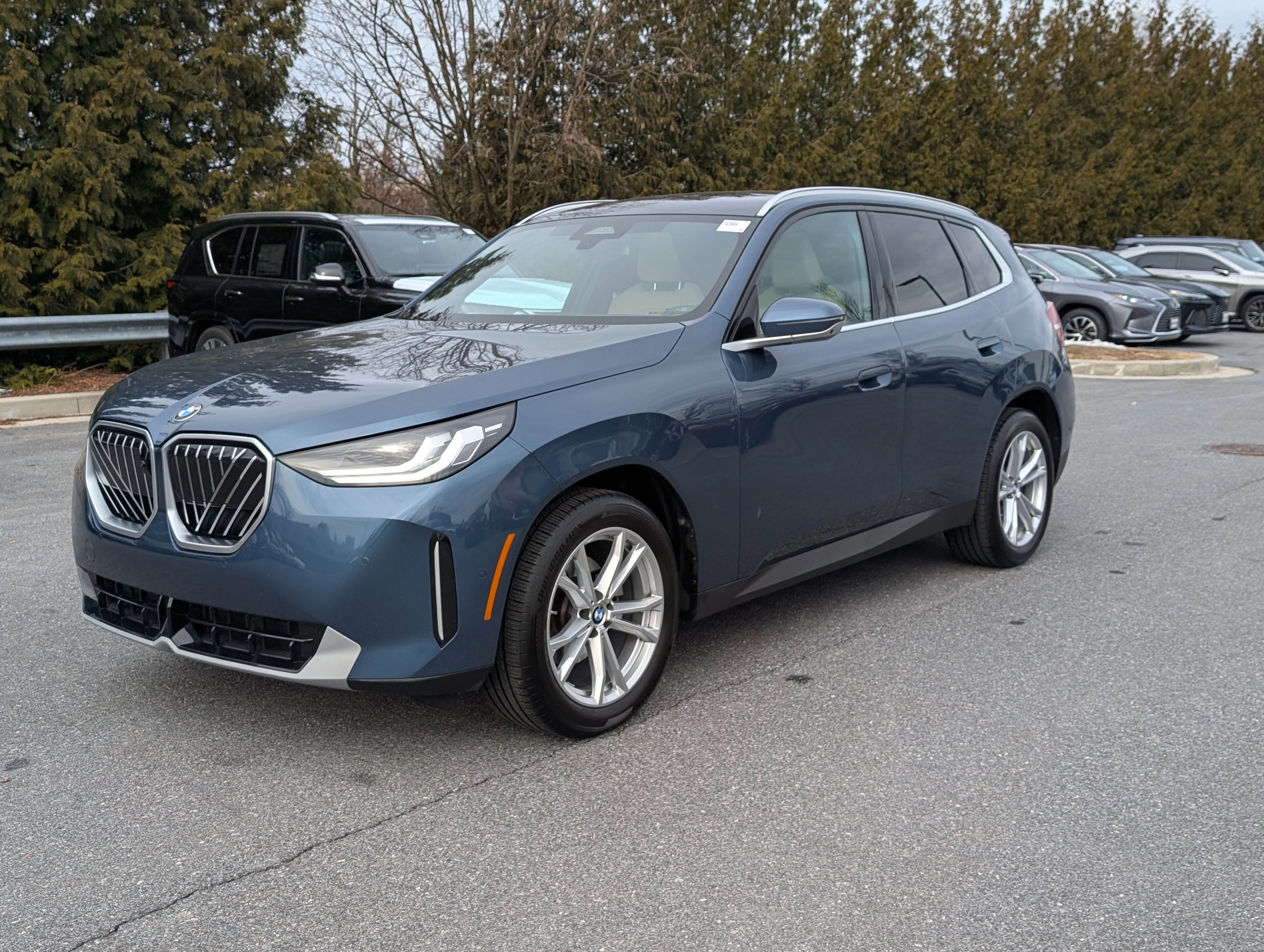 Used 2025 BMW X3 xDrive30i w/ Premium Package AWD/4WD image 7
