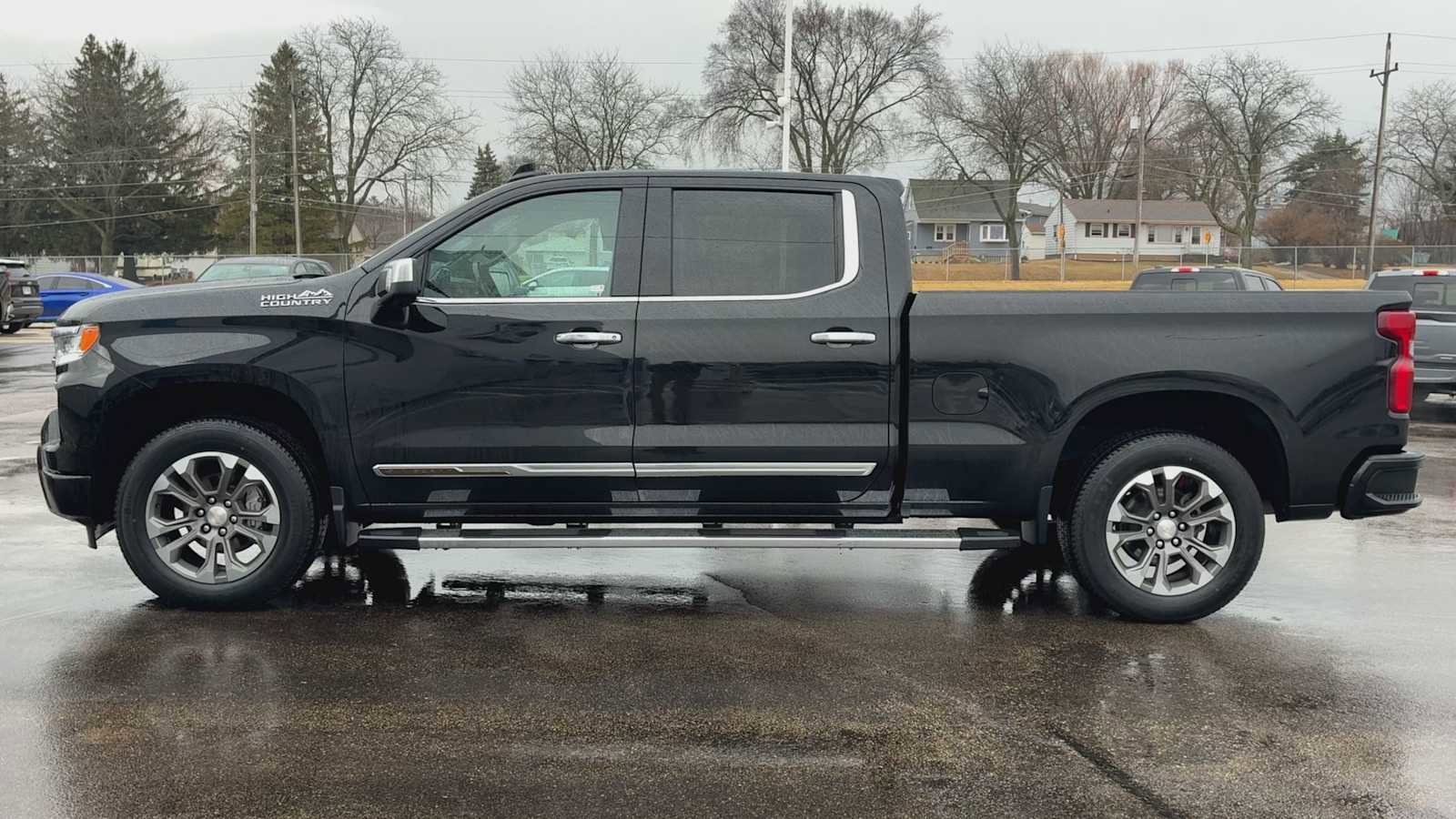 Certified 2022 Chevrolet Silverado 1500 High Country w/ Technology Package image 5