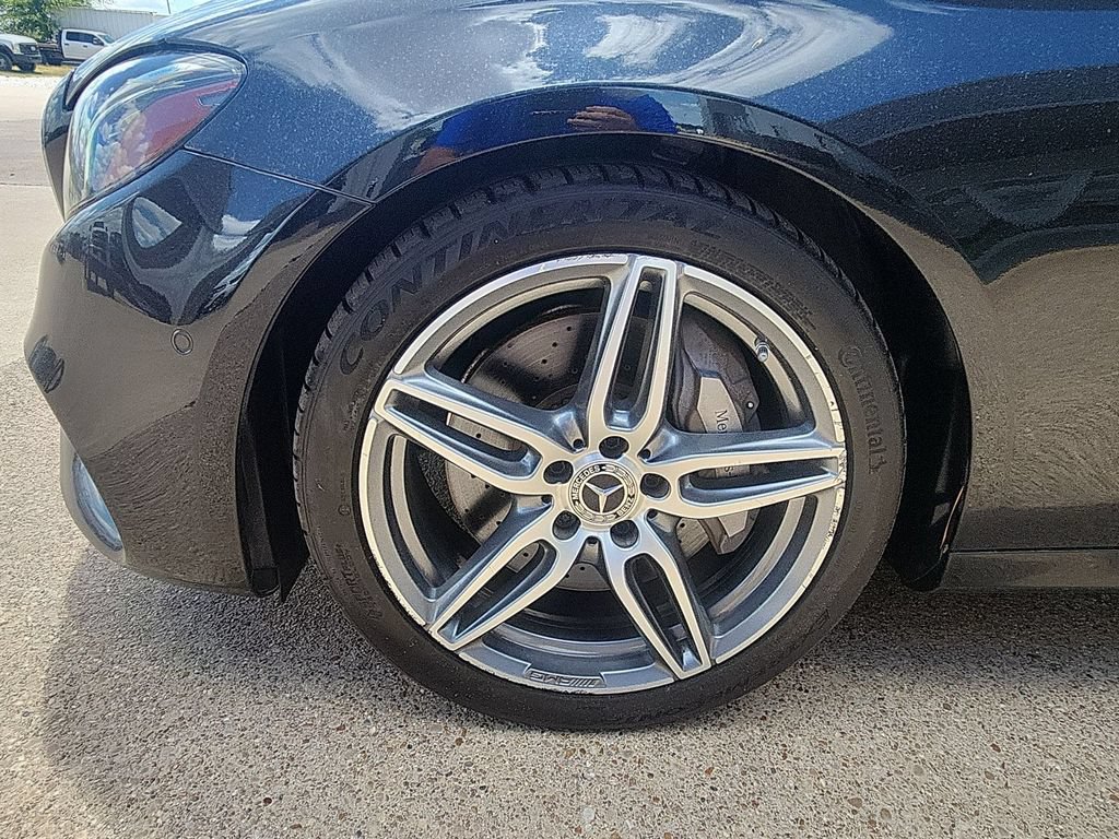 Used 2018 Mercedes-Benz E 300 image 14