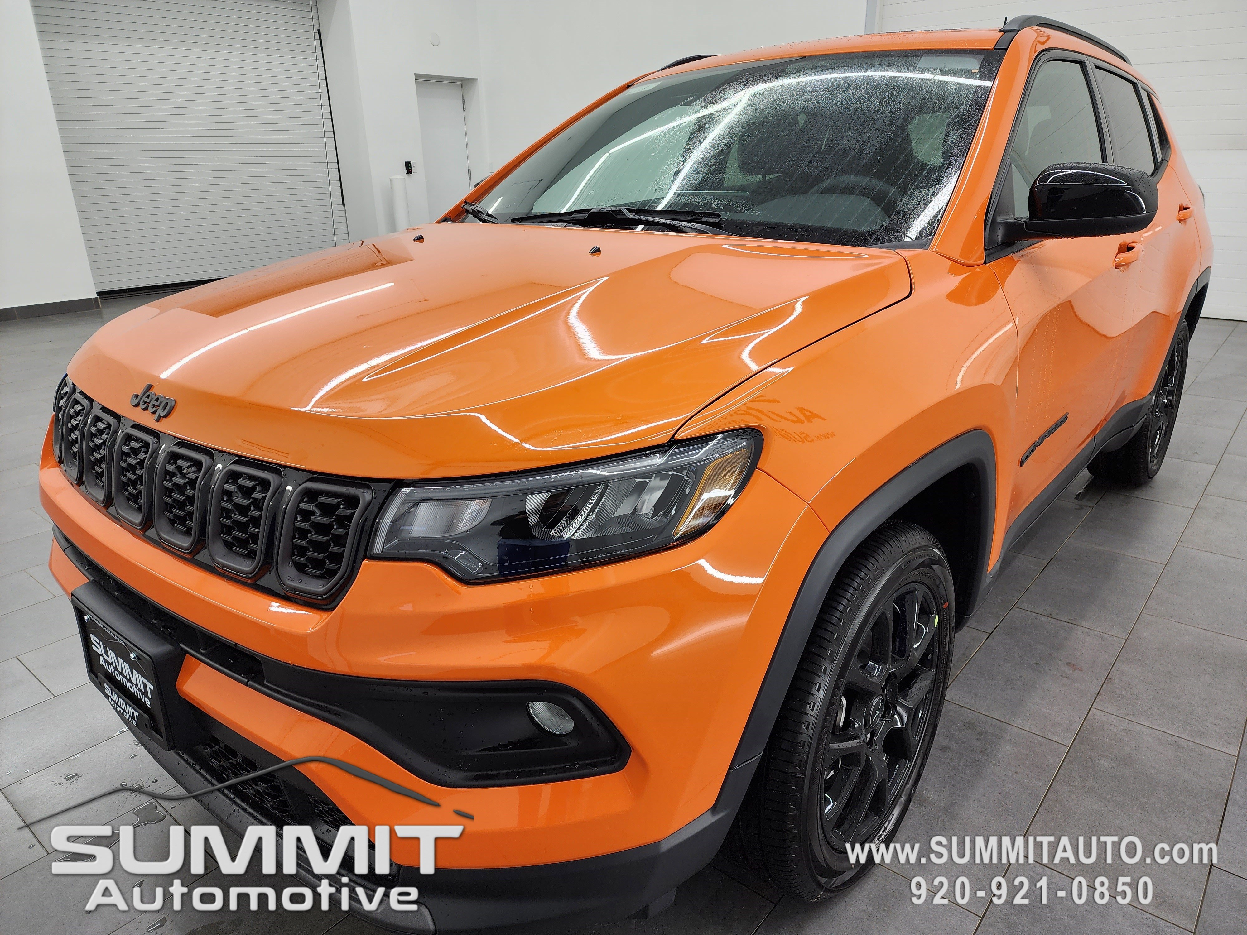 New 2026 Jeep Compass Latitude w/ Sun and Sound Group AWD/4WD image 7