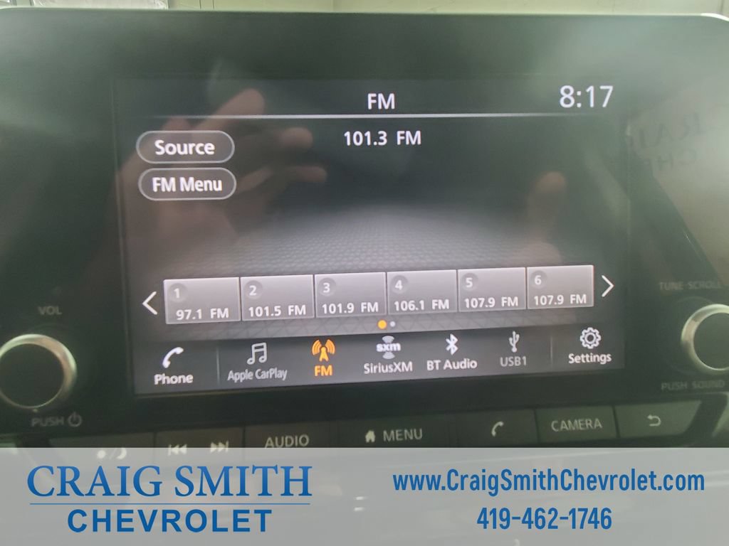 Used 2025 Nissan Pathfinder SV FWD image 24
