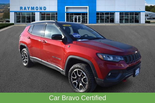Used 2025 Jeep Compass Trailhawk