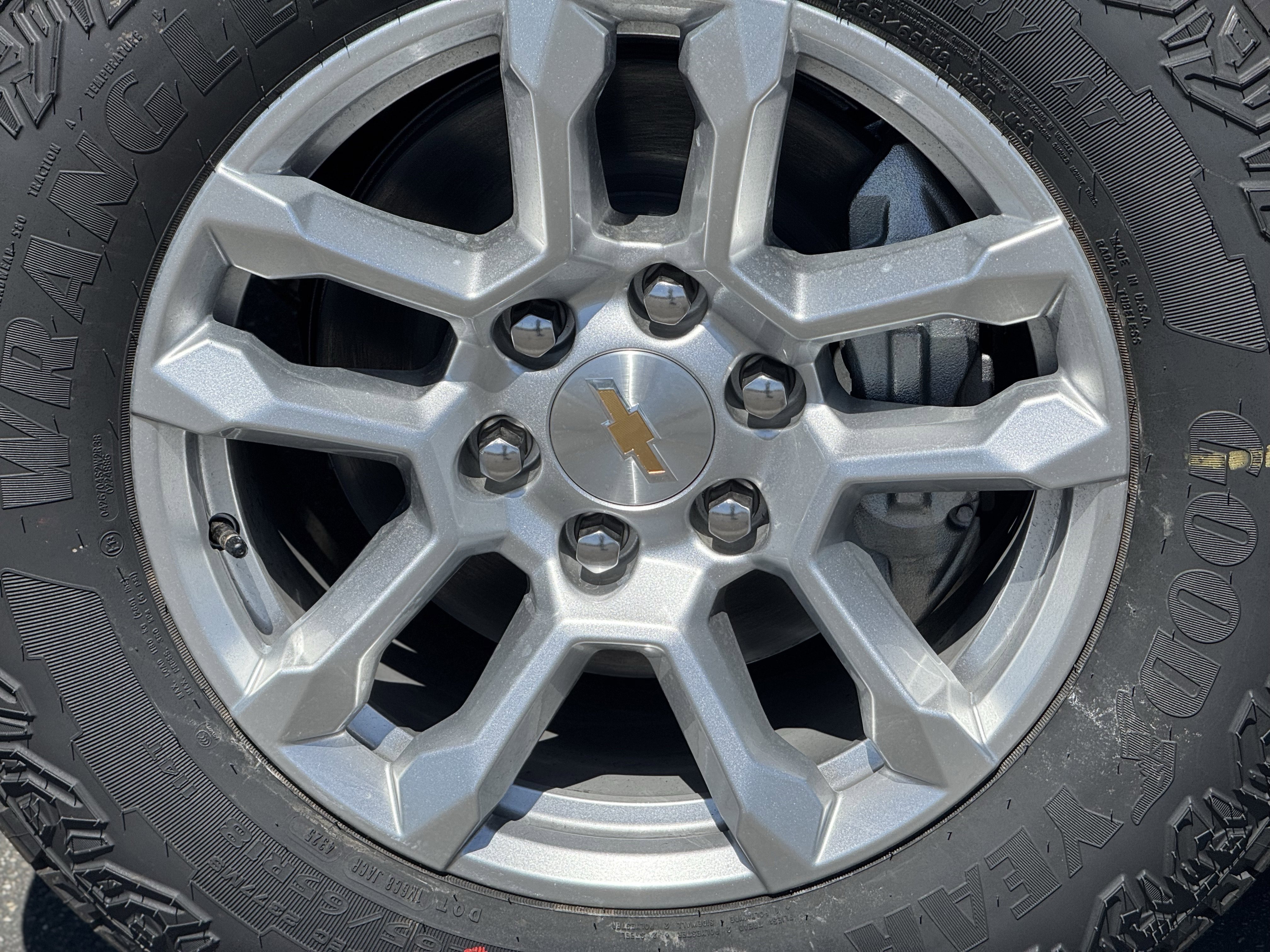 New 2026 Chevrolet Silverado 1500 LT w/ Z71 Off-Road Package image 9