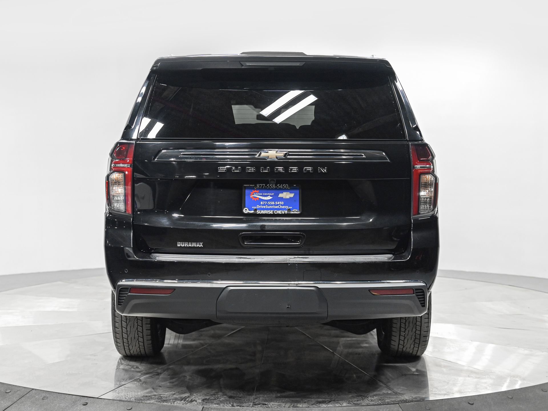Used 2023 Chevrolet Suburban LS AWD/4WD image 5