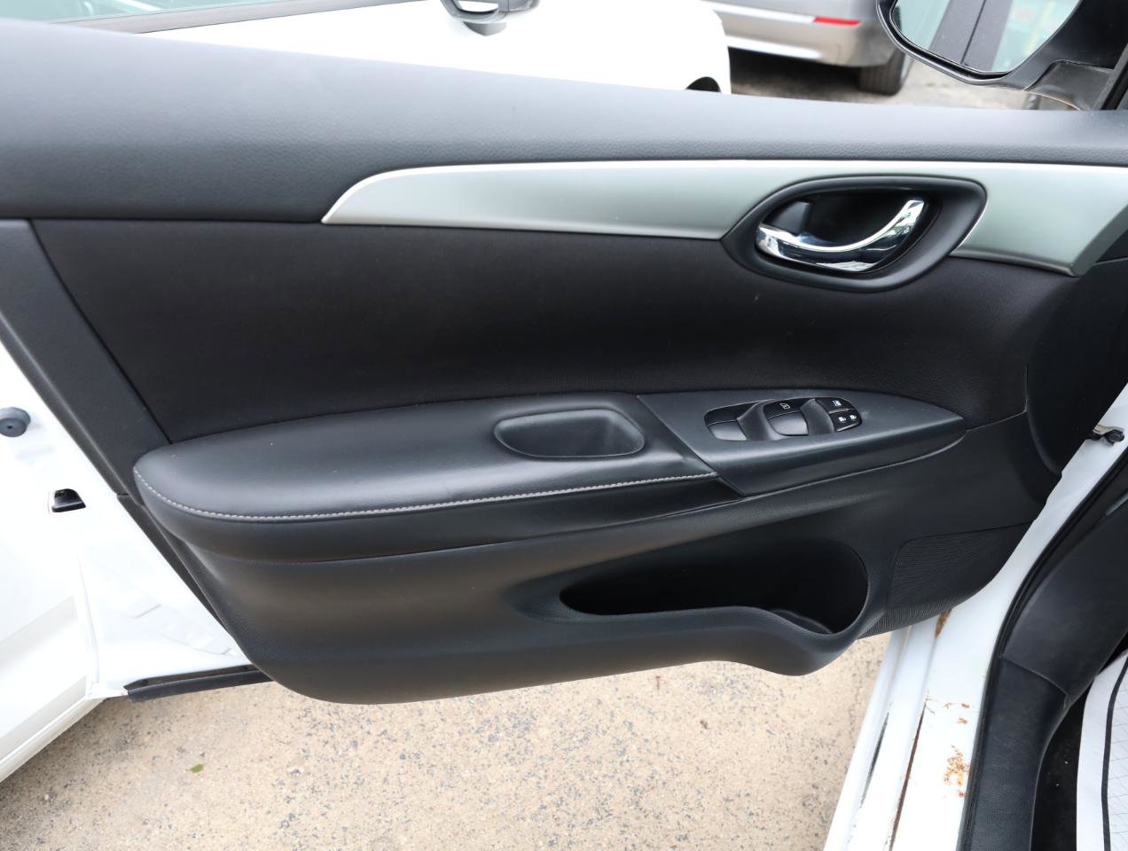 Used 2017 Nissan Sentra S FWD image 14