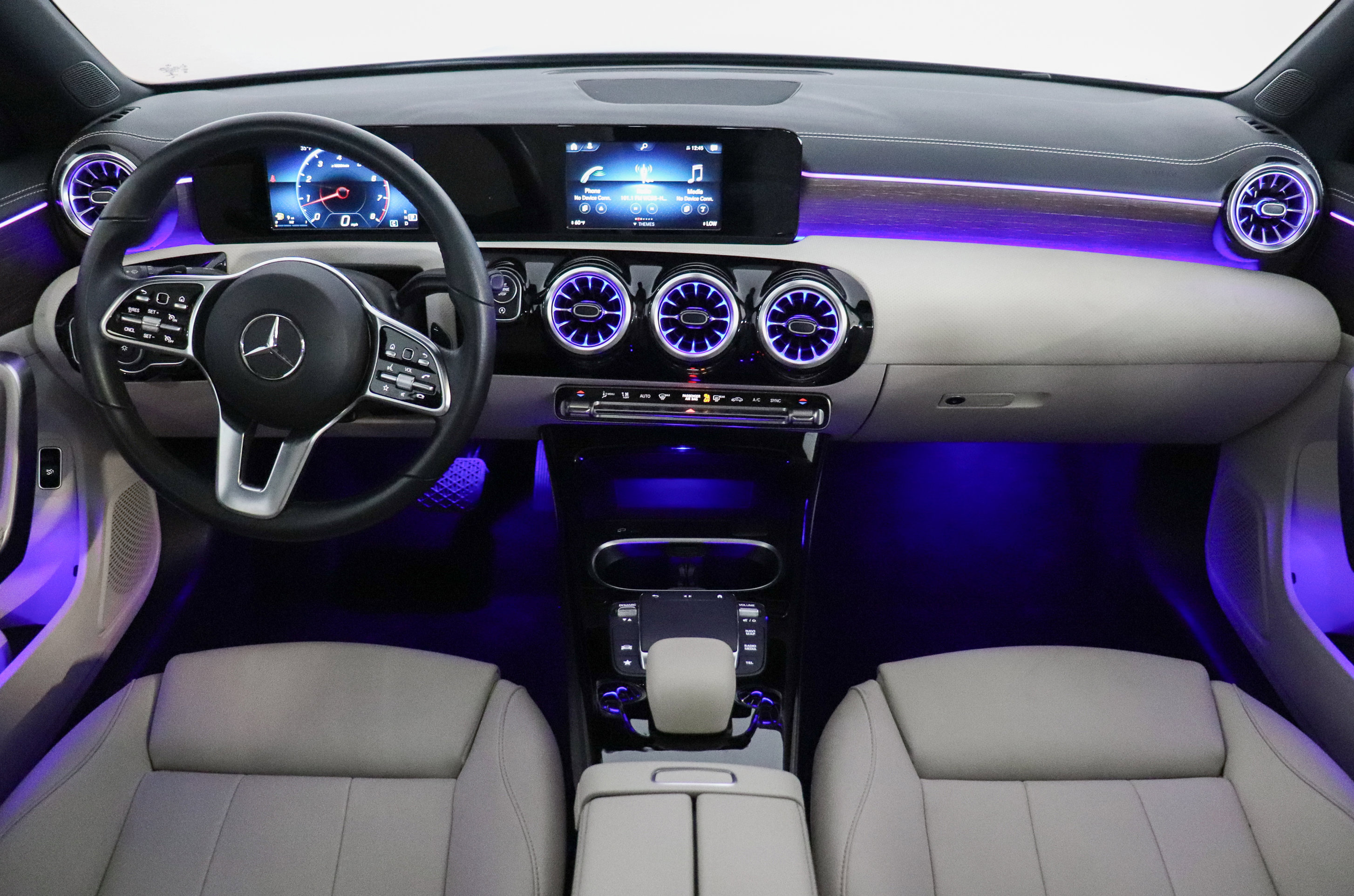 Used 2023 Mercedes-Benz CLA 250 4MATIC image 24