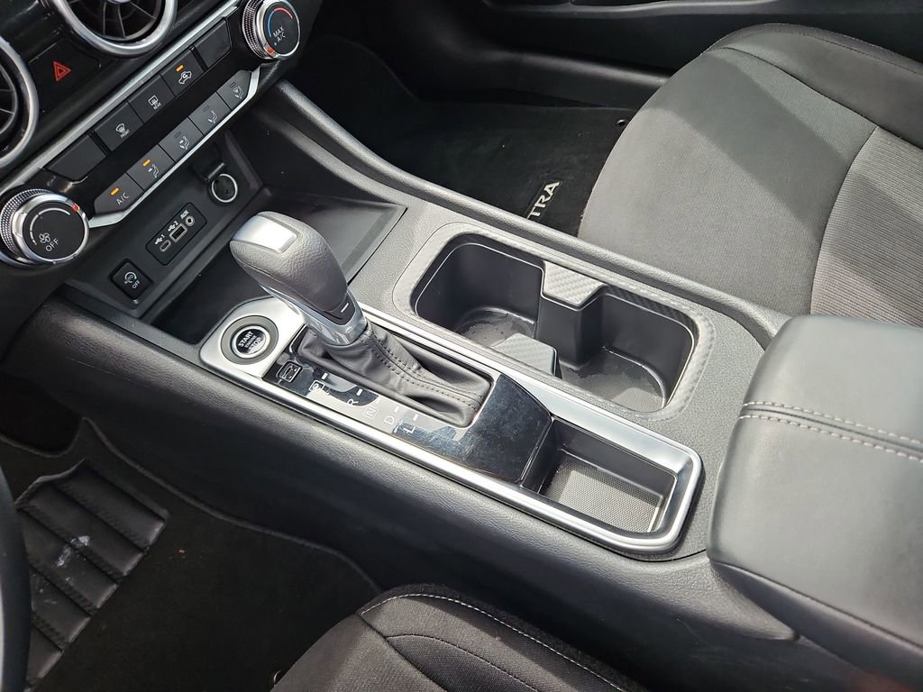Used 2025 Nissan Sentra SV FWD image 18