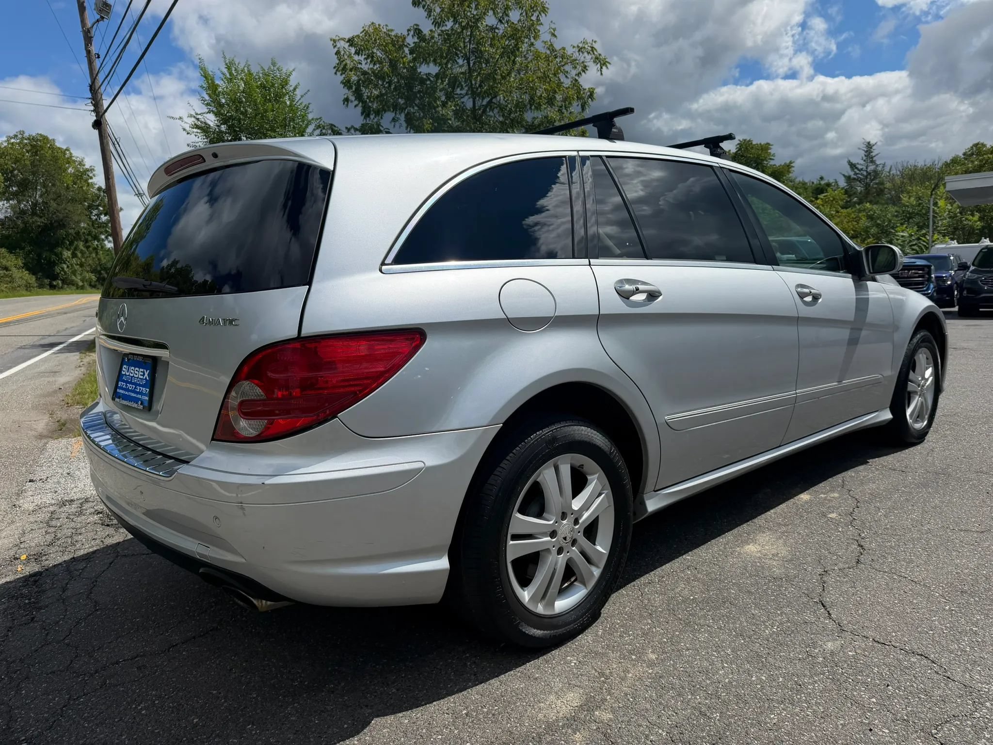 Used 2009 Mercedes-Benz R 350 4MATIC image 4