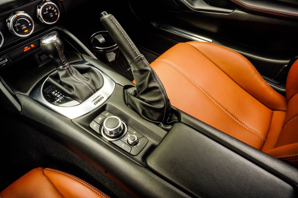 Used 2023 MAZDA MX-5 Miata Grand Touring w/ Weather Package RWD image 16