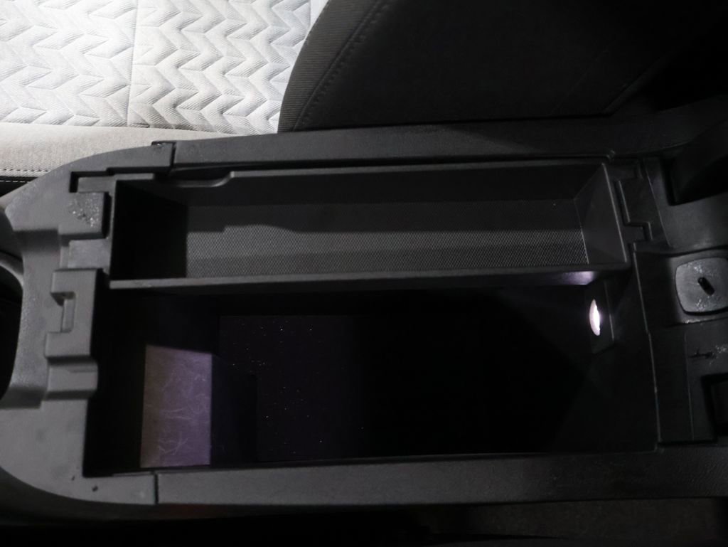 Used 2024 Chevrolet Equinox LT w/ LPO, Floor Liner Package image 34