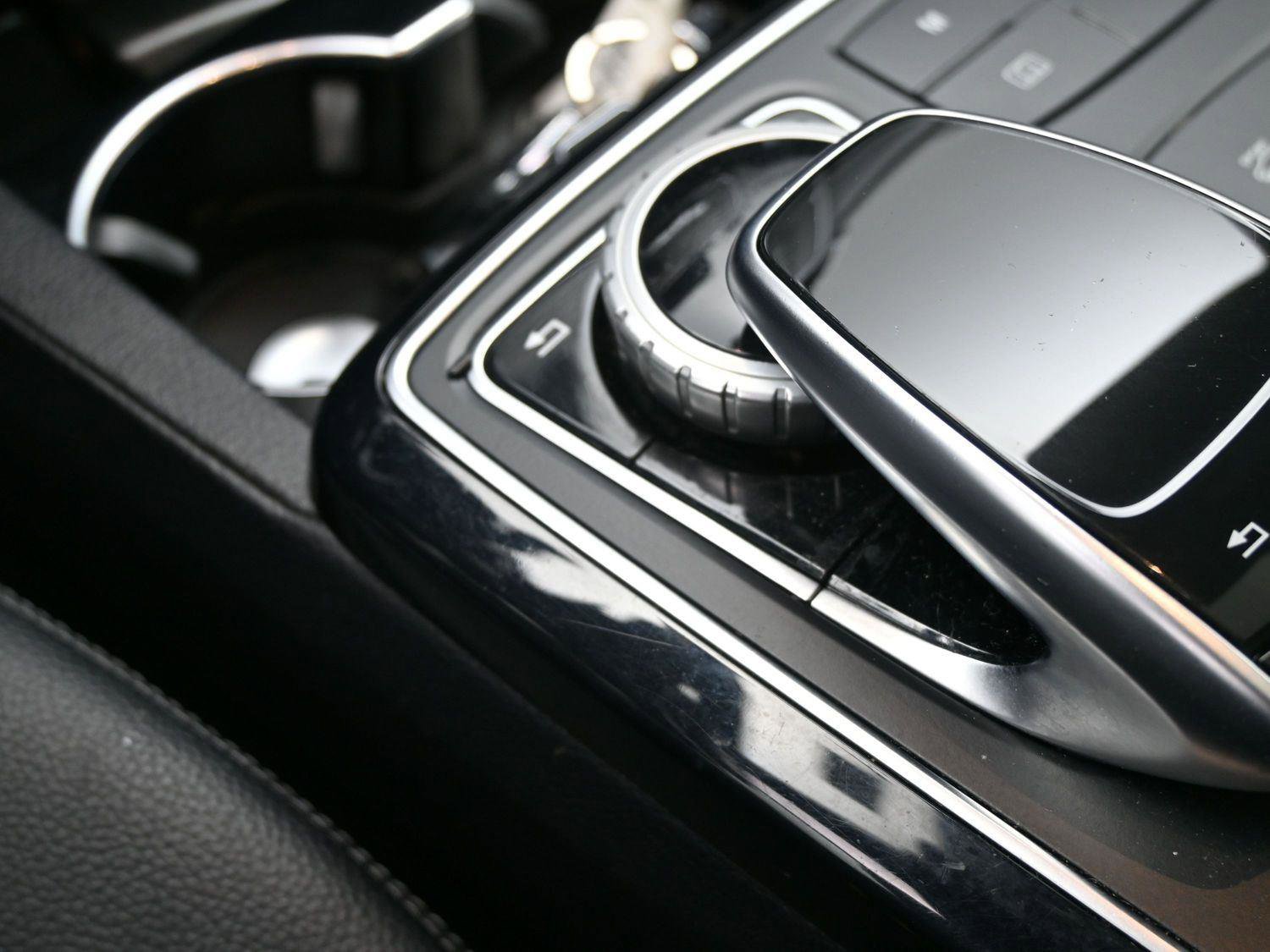 Used 2018 Mercedes-Benz GLE 350 4MATIC image 6